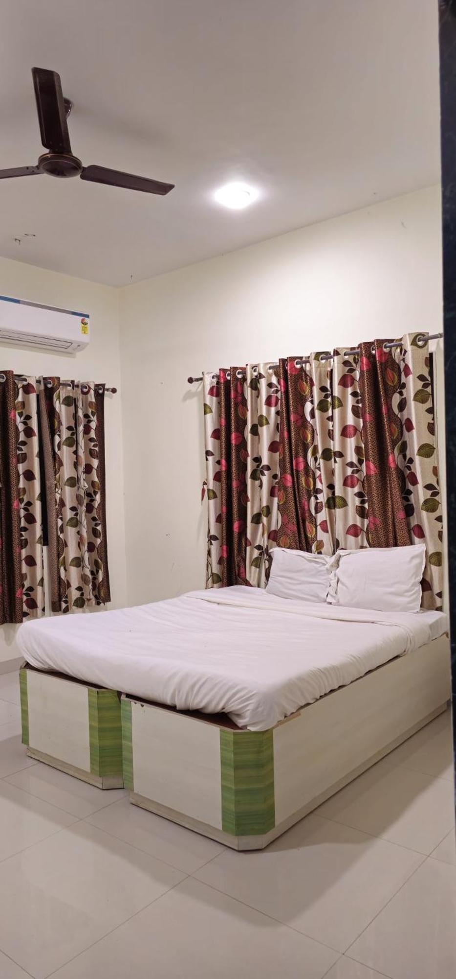 Blue Bell Homestay Лонавала Экстерьер фото